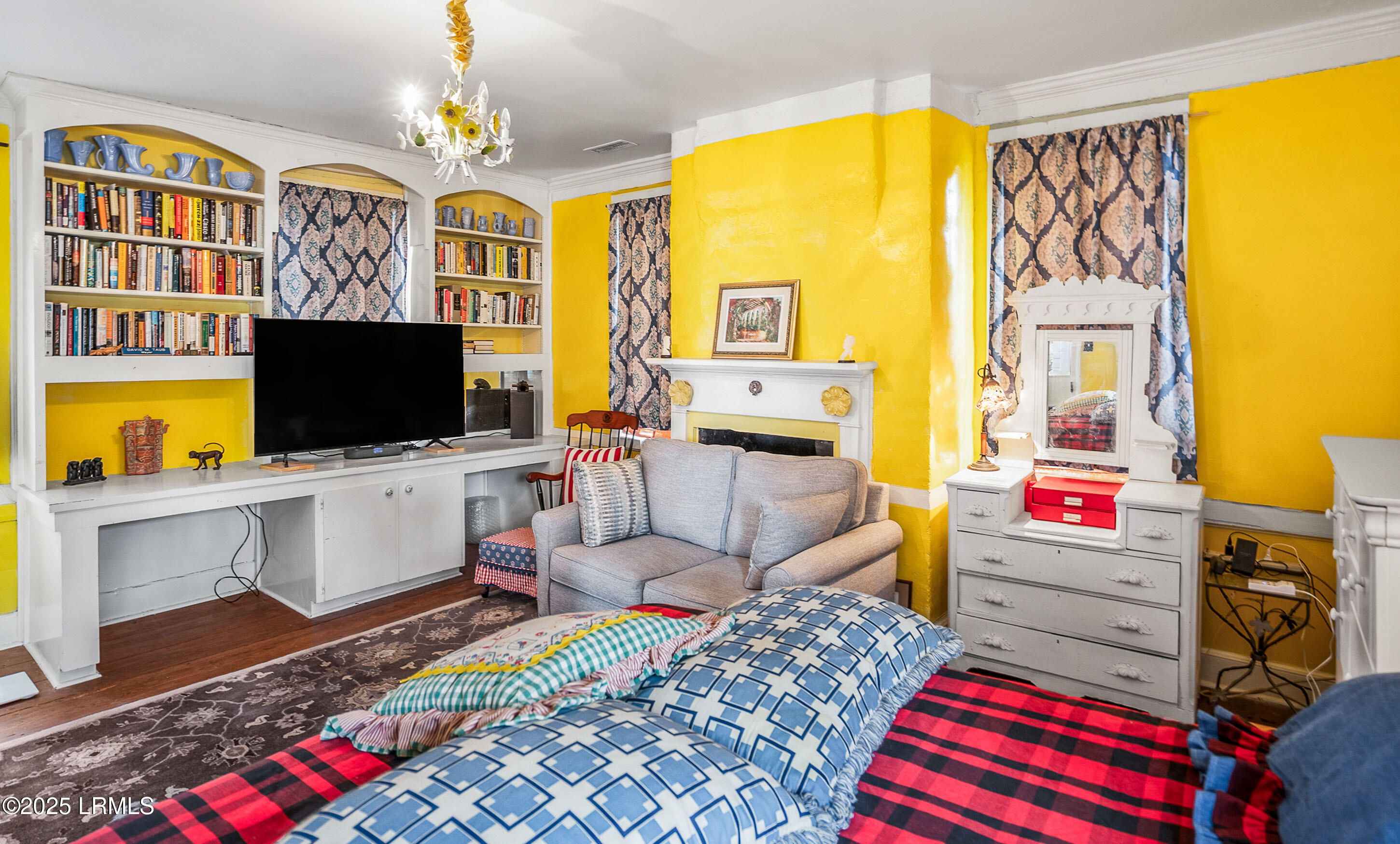 414 New Street Beaufort, SC 29902 - Photo 22 of 27 Bedroom 2 Upstairs