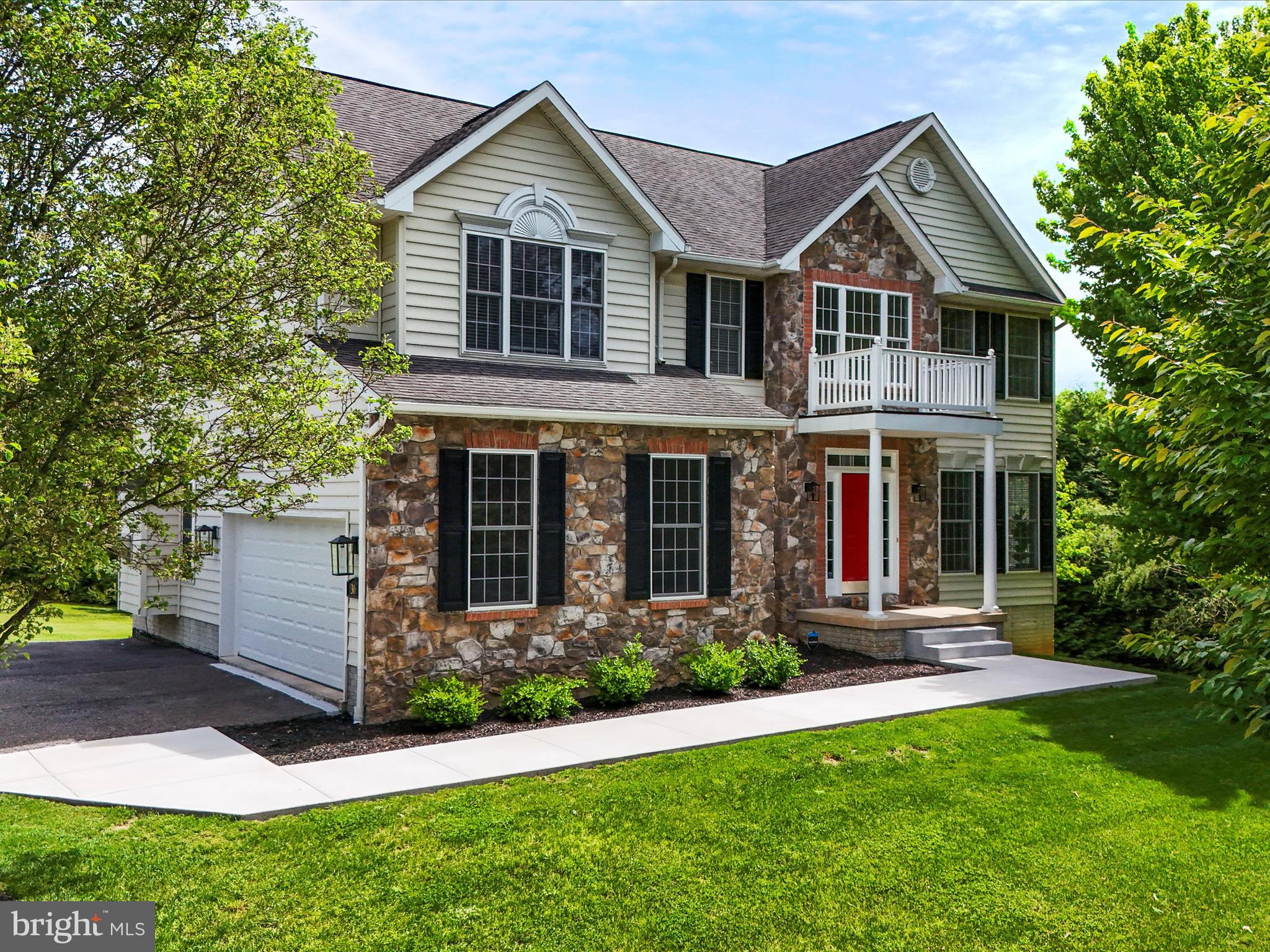 306 Landis Road Hagerstown, MD 21740 - Photo 2 of 53 Brand new walkway