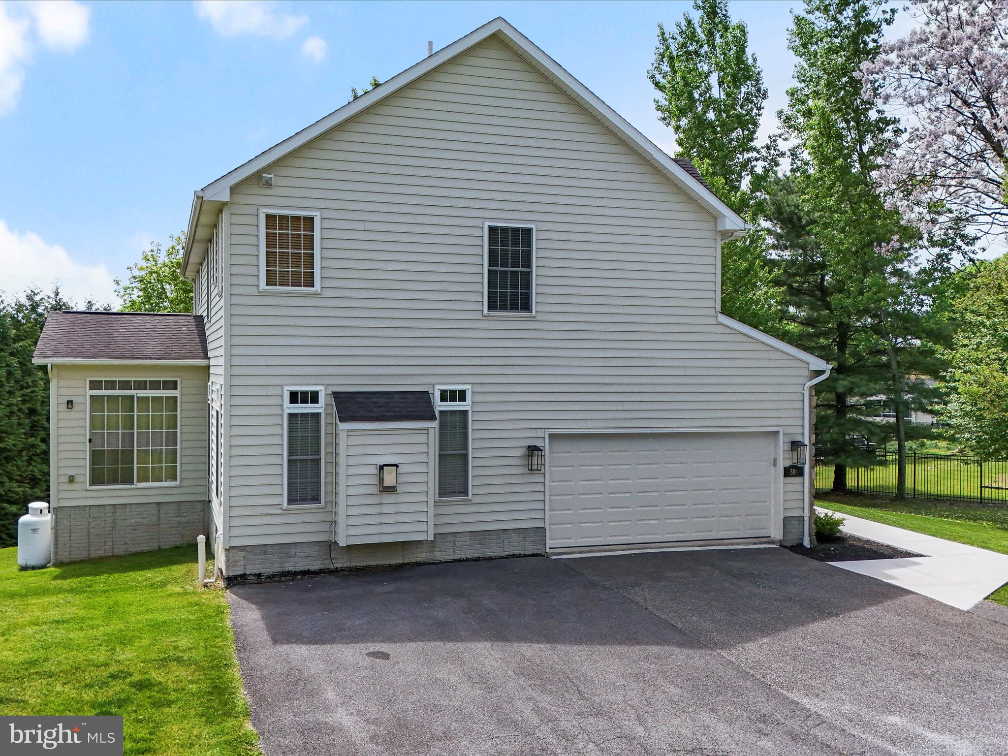 306 Landis Road Hagerstown, MD 21740 - Photo 43 of 53 Side-load 2 bay garage