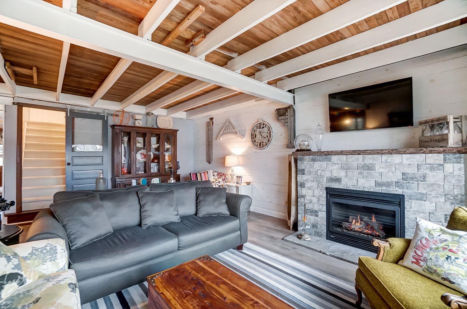 510 Spring Beach Road Rome City, IN 46784 - Photo 7 of 28