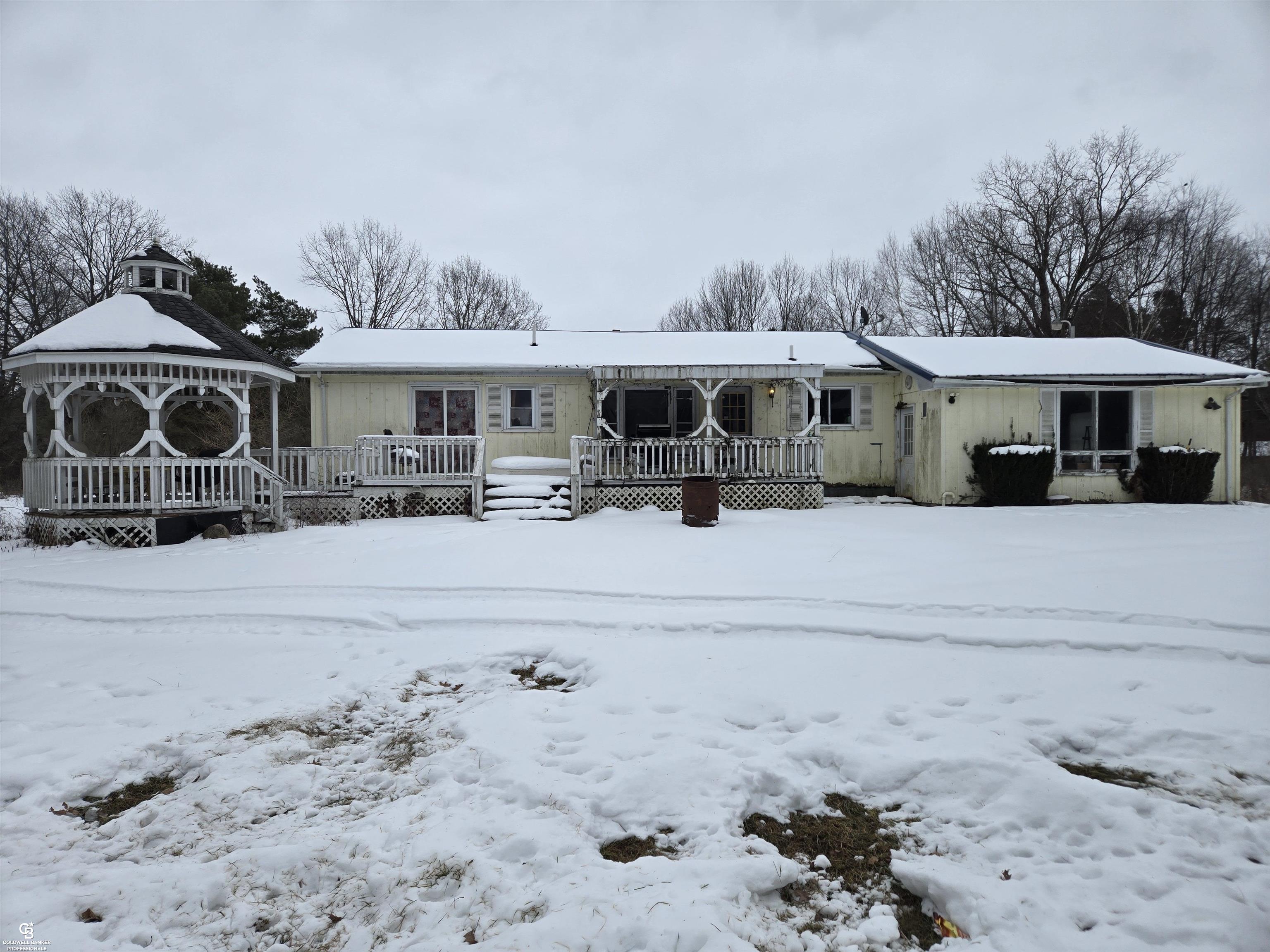 7441 Jordan Road Yale, MI 48097 - Photo 4 of 21