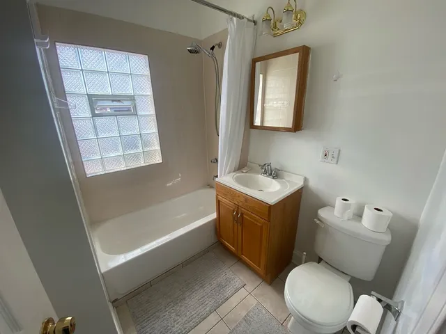 $1,475 | 2419 North Oak Park Avenue, Unit 2C, Chicago, IL 60707