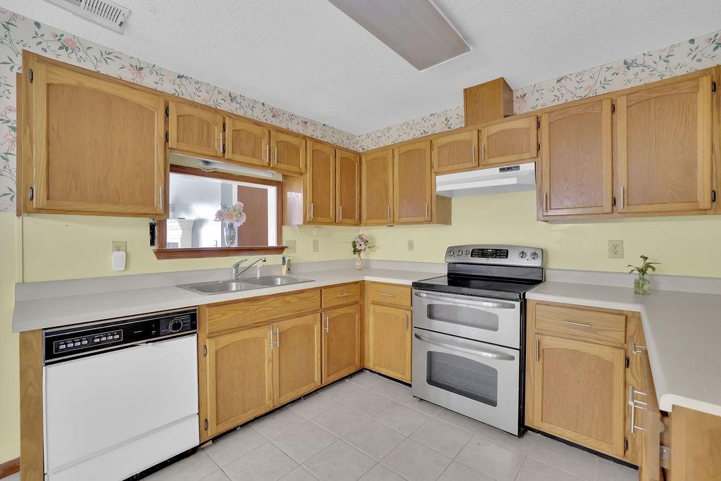 1238 Shannon Way Southwest Marietta, GA 30008 - Photo 12 of 35