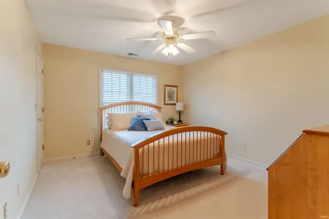 $664,900 | 8200 Clearview Drive, Newburgh, IN 47630