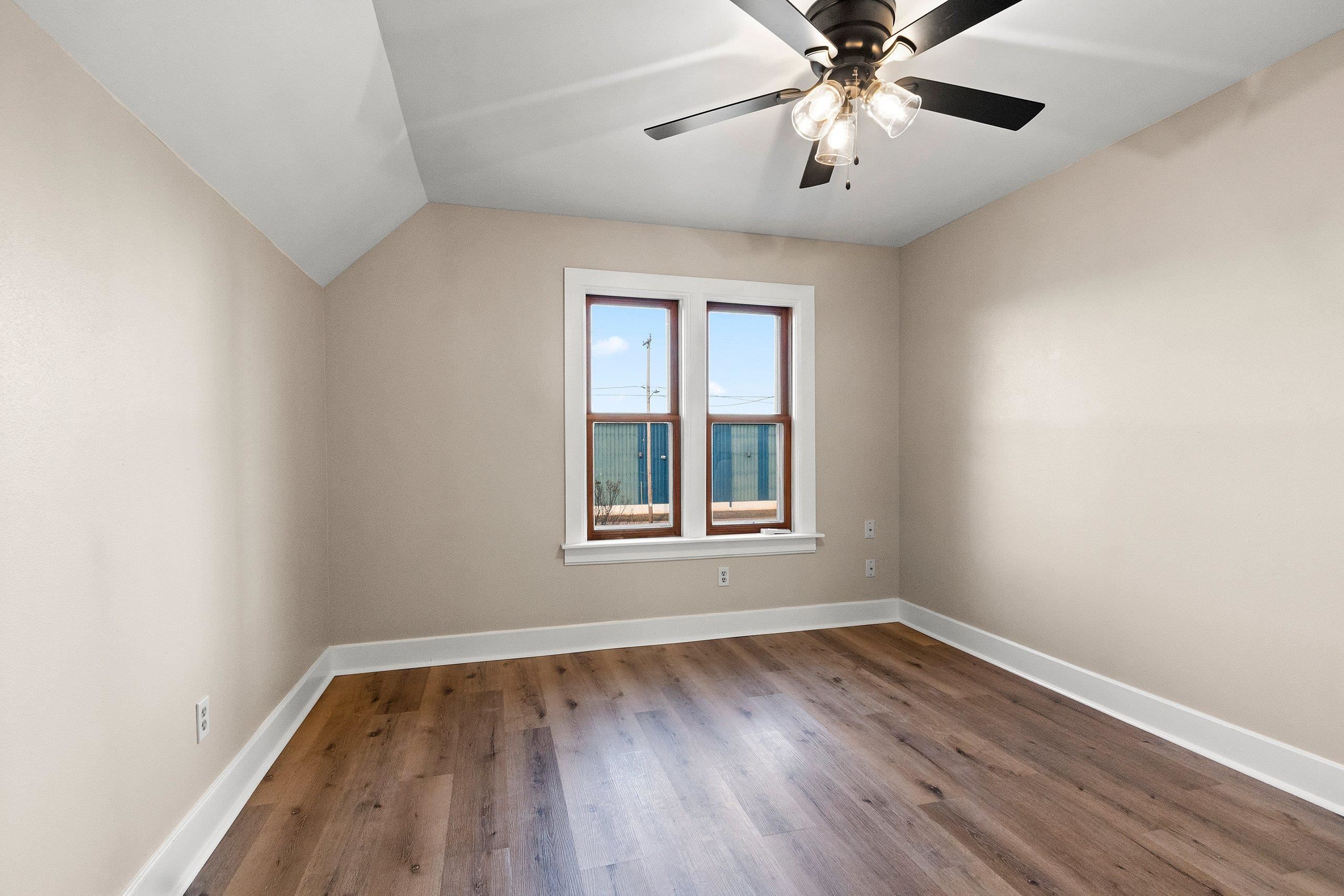 1127 West College Avenue Appleton, WI 54914 - Photo 29 of 44