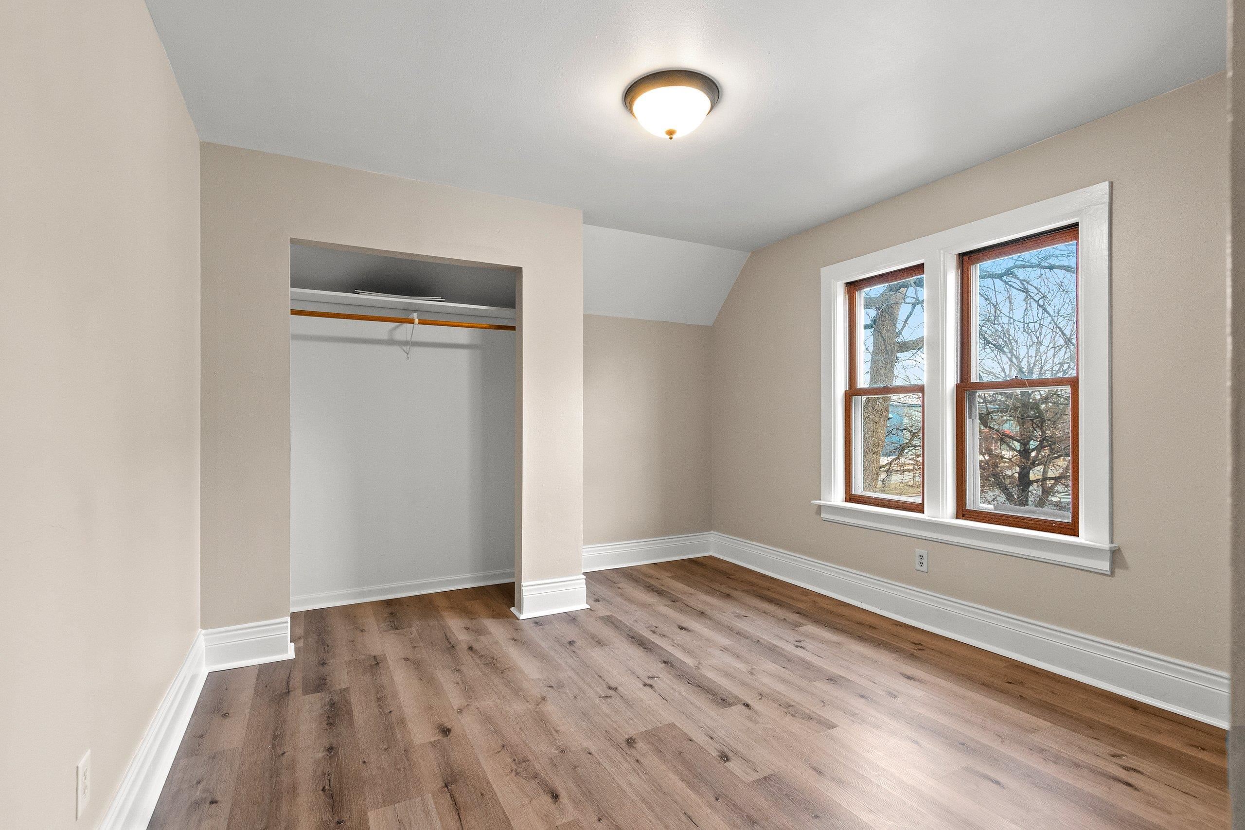 1127 West College Avenue Appleton, WI 54914 - Photo 30 of 44