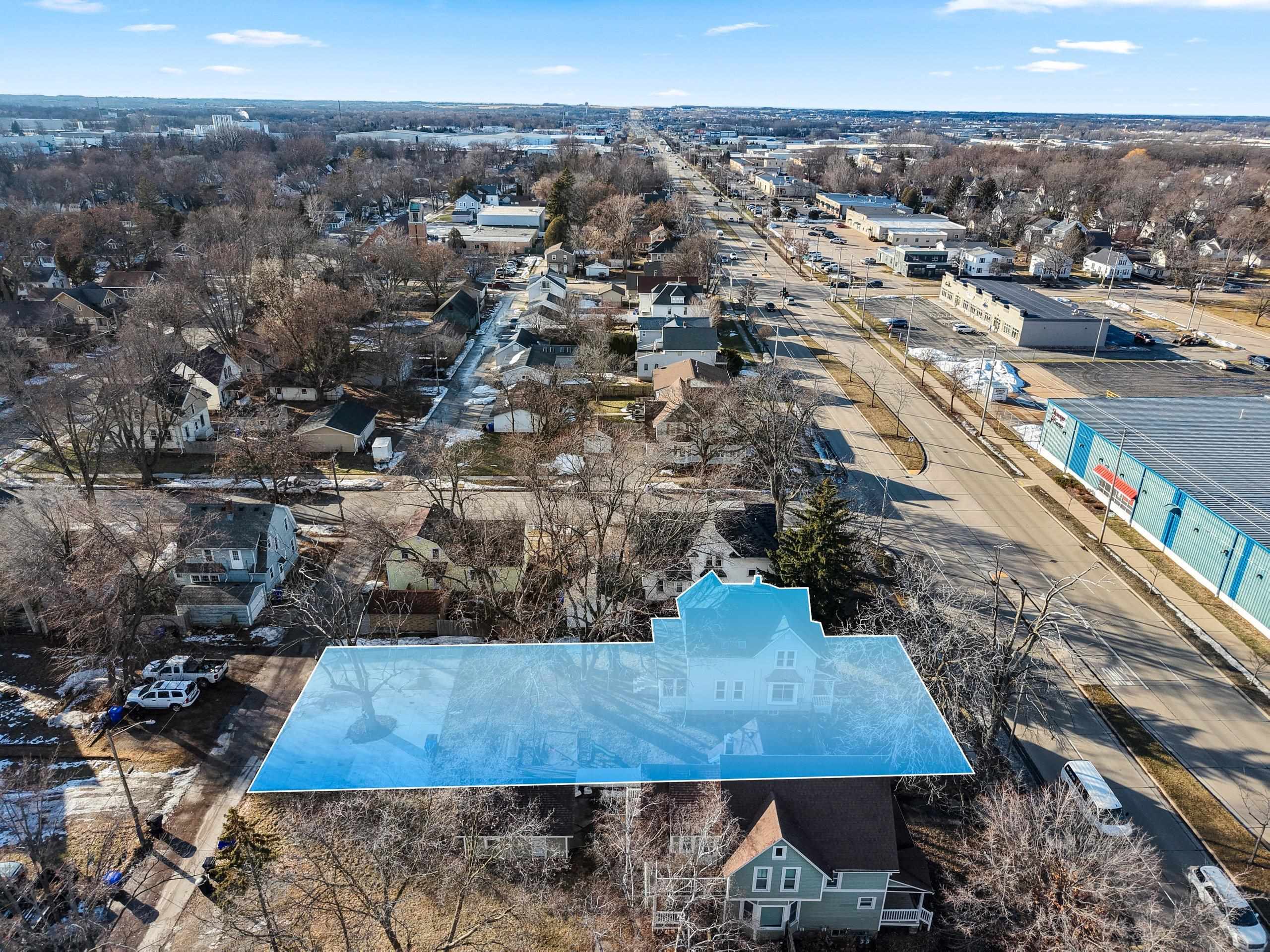 1127 West College Avenue Appleton, WI 54914 - Photo 3 of 44