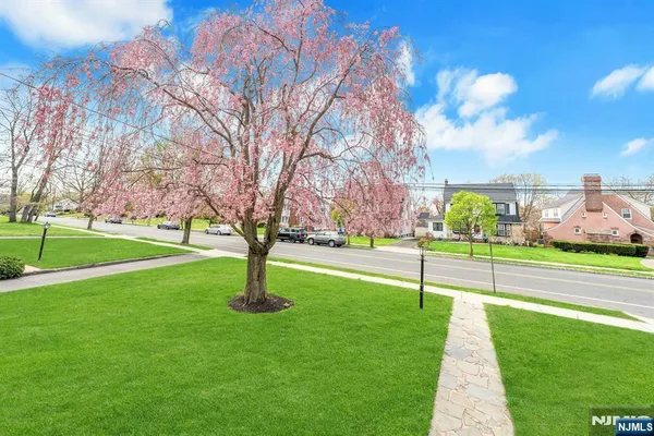 $580,000 | 162 Norwood Avenue, North Plainfield, NJ 07060