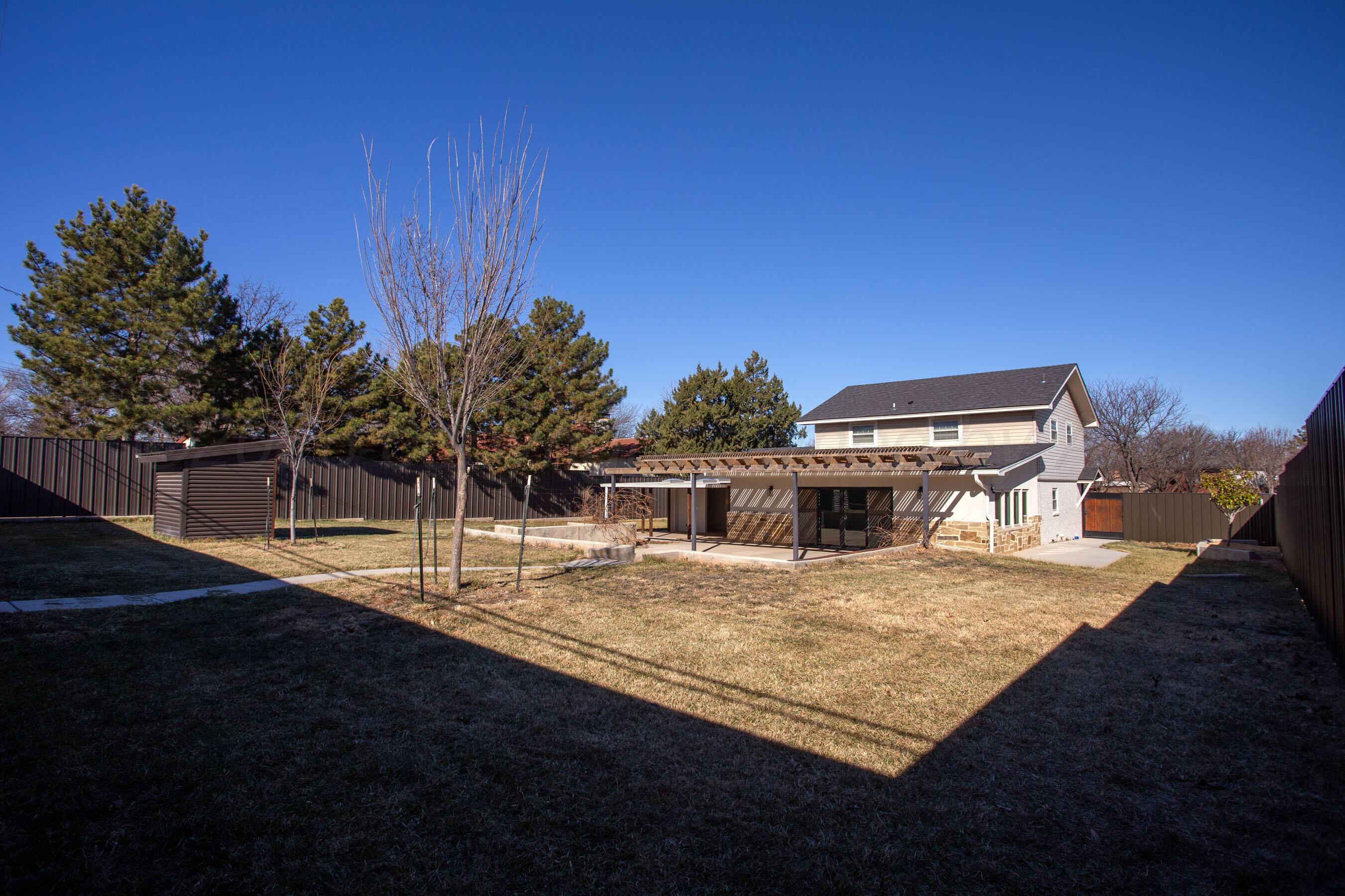 4217 West Farmers Avenue Amarillo, TX 79110 - Photo 34 of 38 a view of a swimming pool with an outdoor space