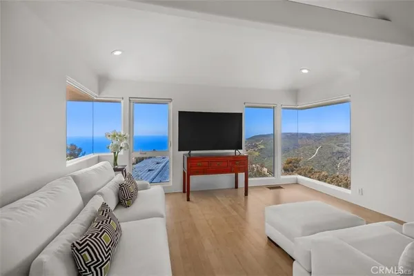 $12,000 | 1415 Skyline Drive, Laguna Beach, CA 92651