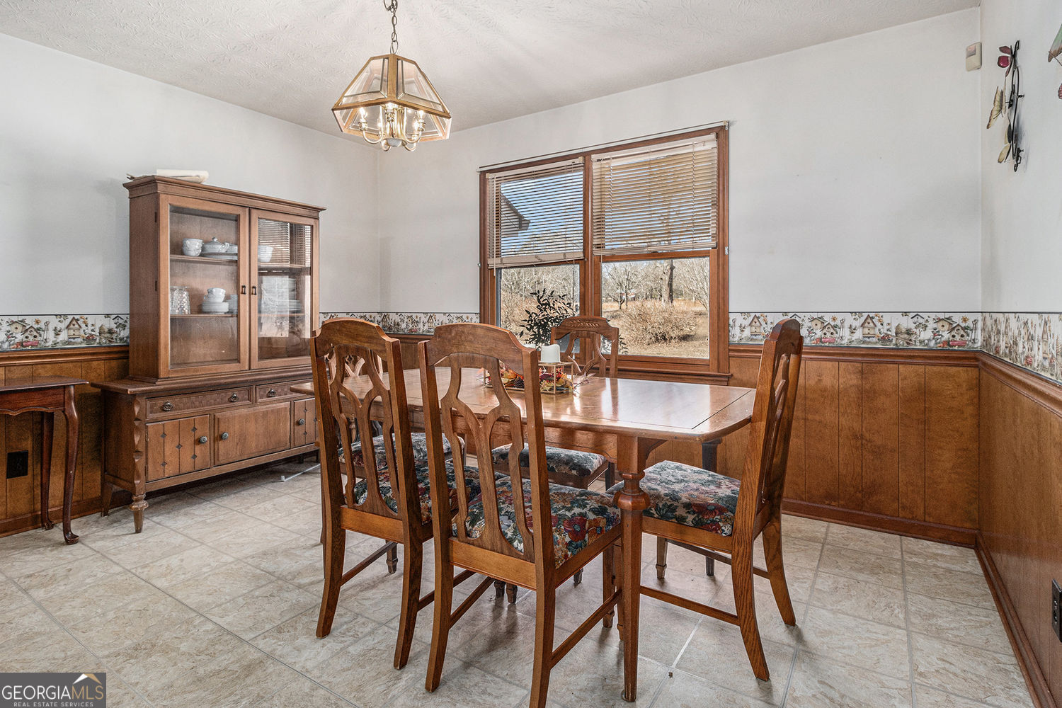 255 Barnett Road Hampton, GA 30228 - Photo 11 of 42 a view of a dining room with furniture window and outside view