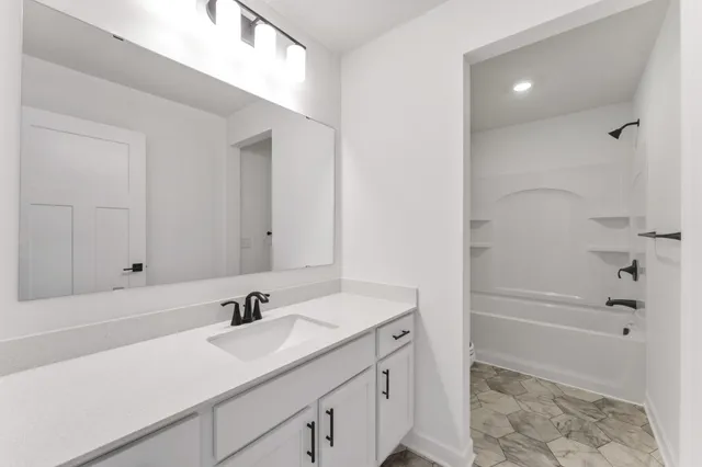 $597,975 | 7544 Lower 42nd Street North, St. Paul, MN 55128