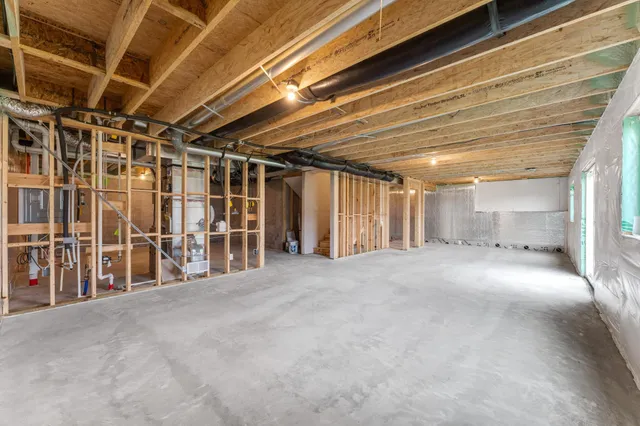 $597,975 | 7544 Lower 42nd Street North, St. Paul, MN 55128