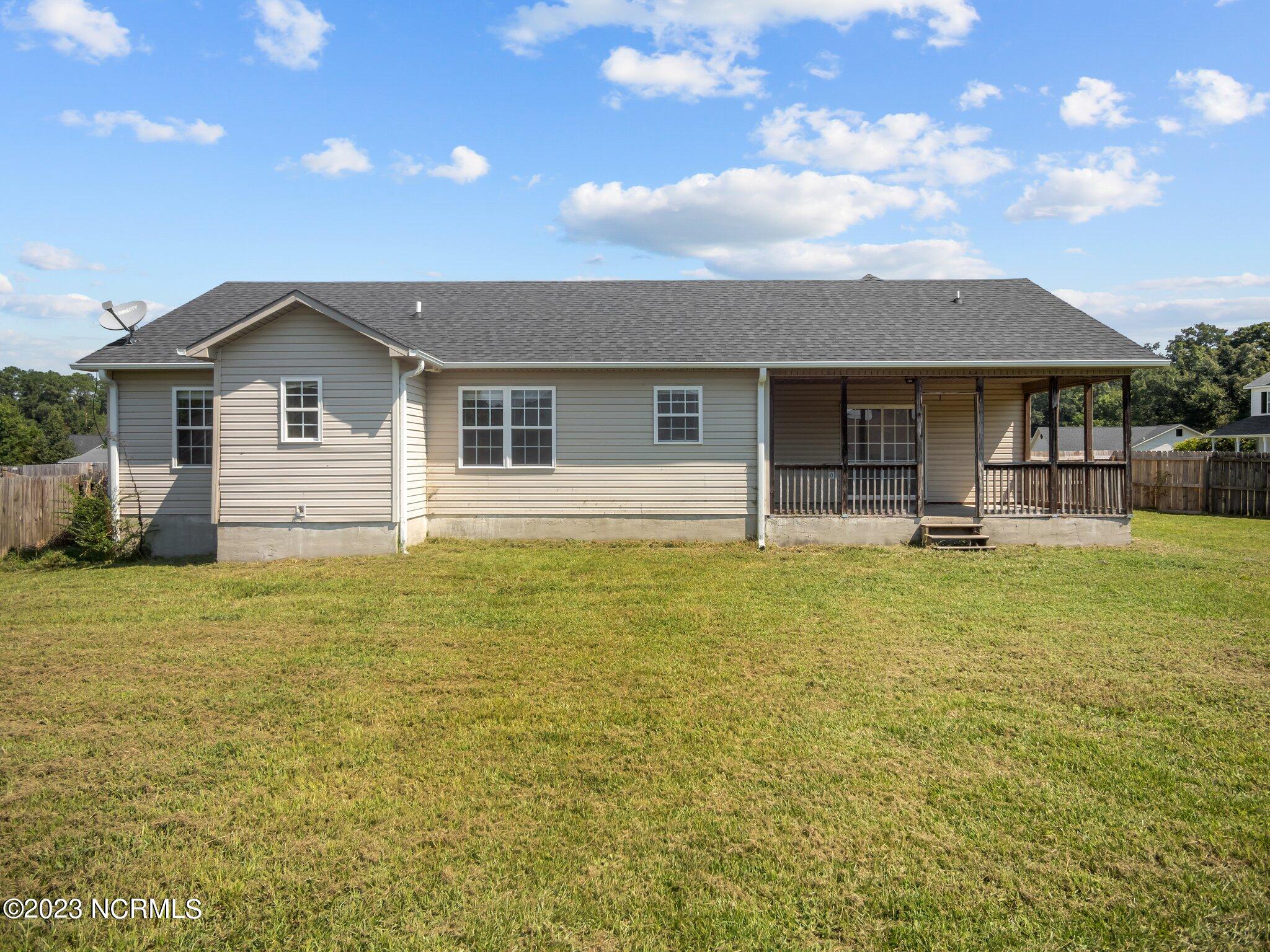 301 Rivers Edge Court Jacksonville, NC 28540 - Photo 41 of 55 21-web-or-mls-P9054734