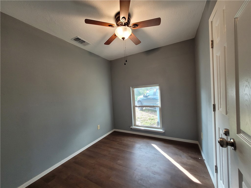 900 3rd Street Sinton, TX 78387 - Photo 15 of 21