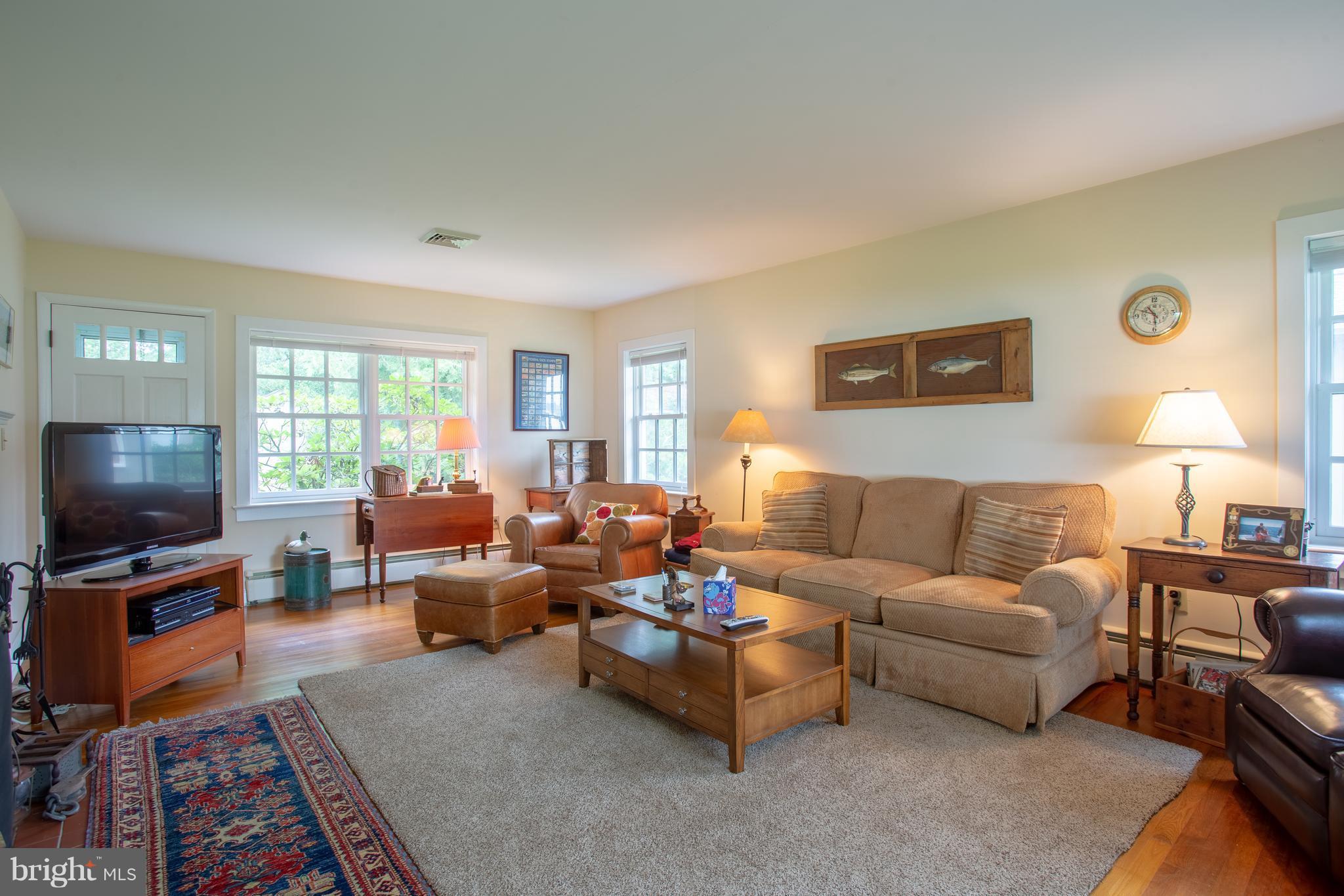 26895 Mallard Road Chestertown, MD 21620 - Photo 6 of 16 Living Room