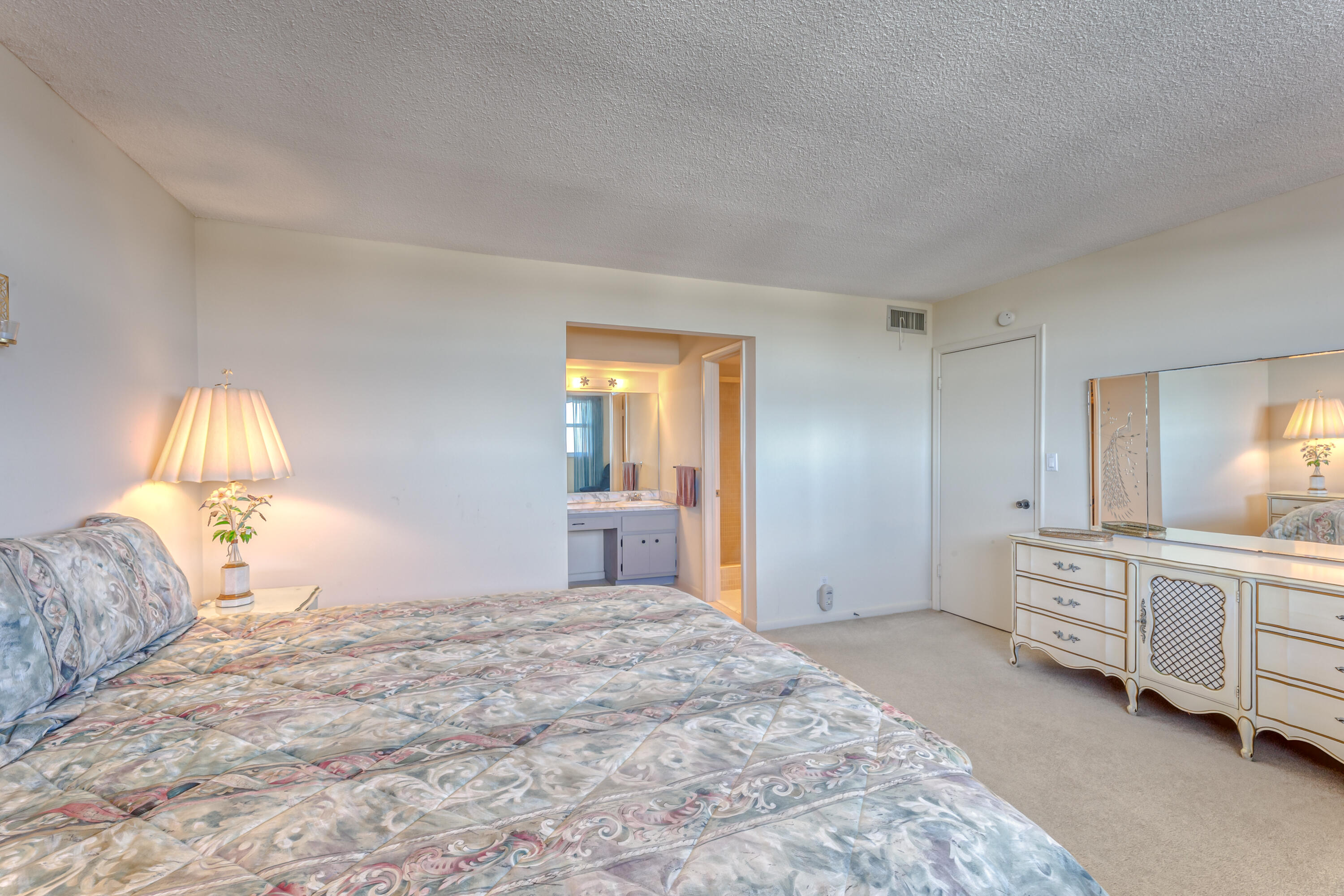 303 North Riverside Drive, Unit PH5 Pompano Beach, FL 33062 - Photo 9 of 46 Ensuite