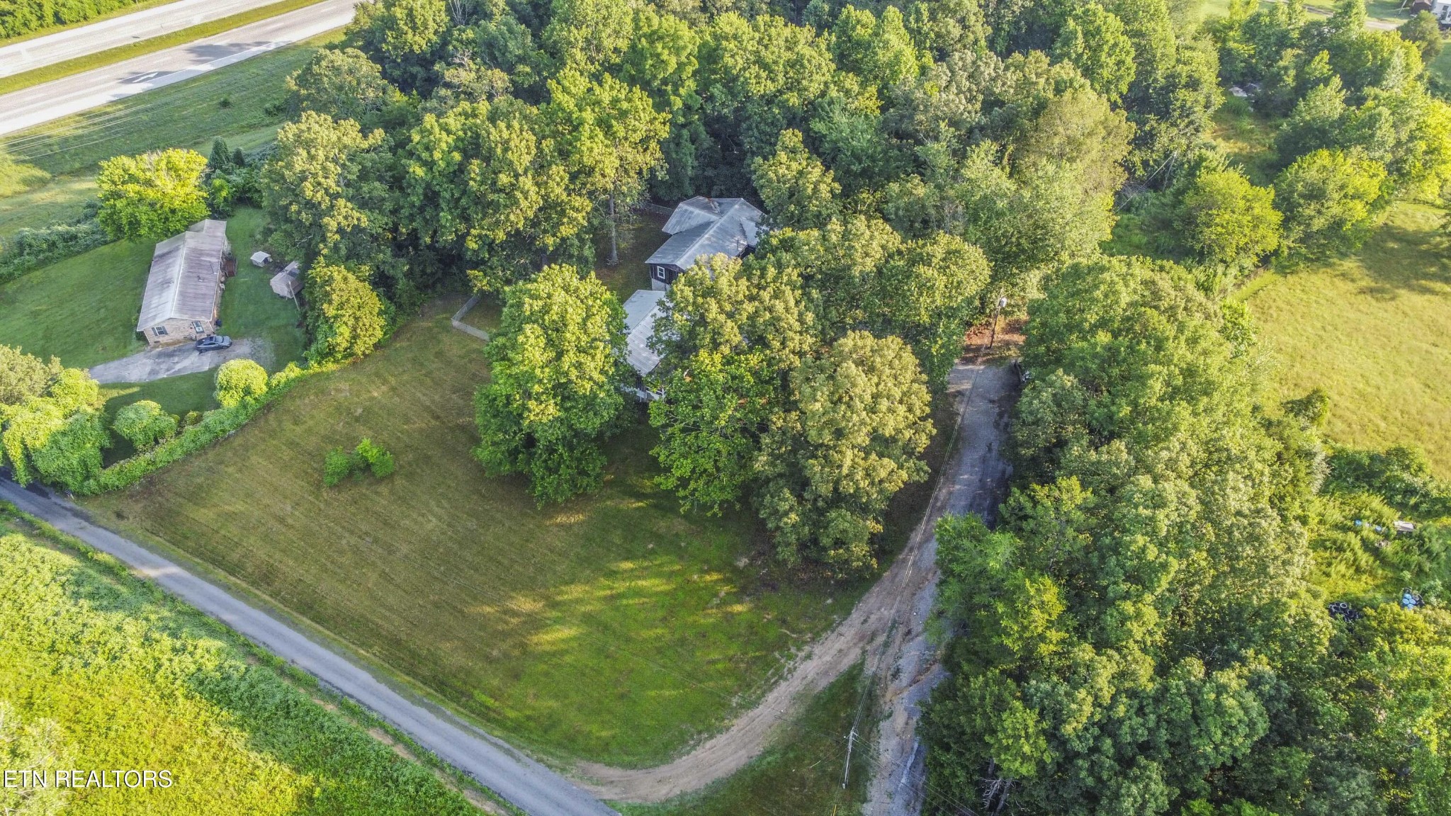 197 Wedgewood Lane Spring City, TN 37381 - Photo 7 of 57