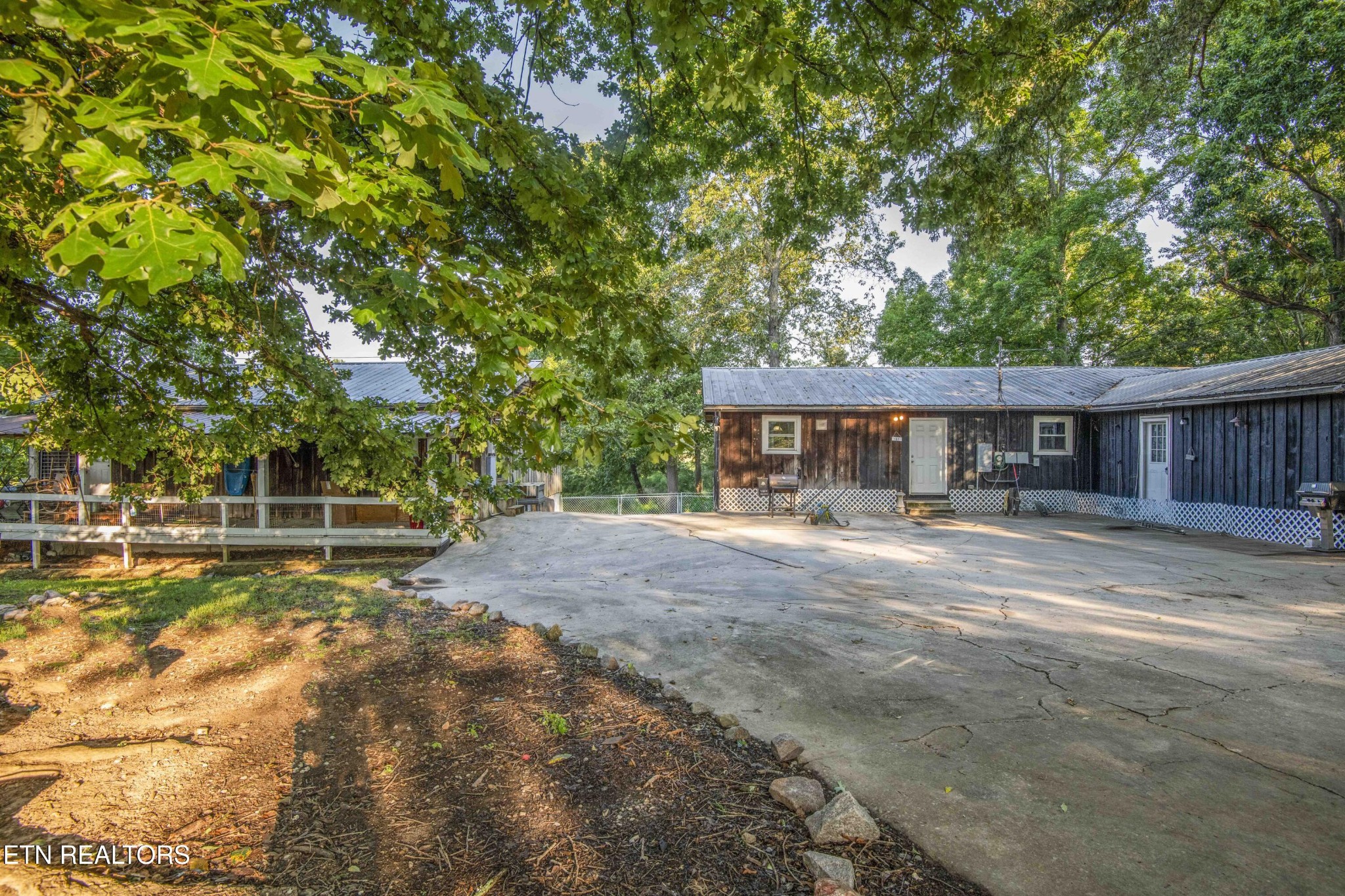 197 Wedgewood Lane Spring City, TN 37381 - Photo 10 of 57