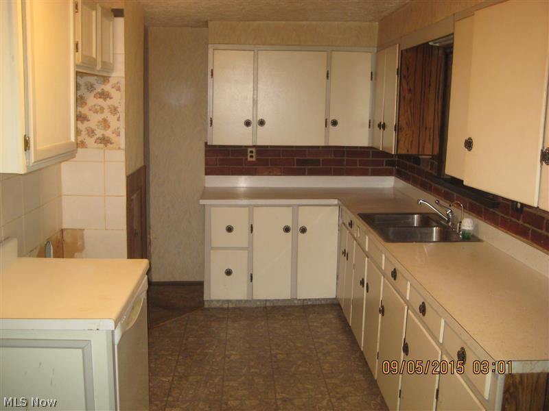 4571 Max Road North Canton, OH 44720 - Photo 7 of 13 Gallery Image 7