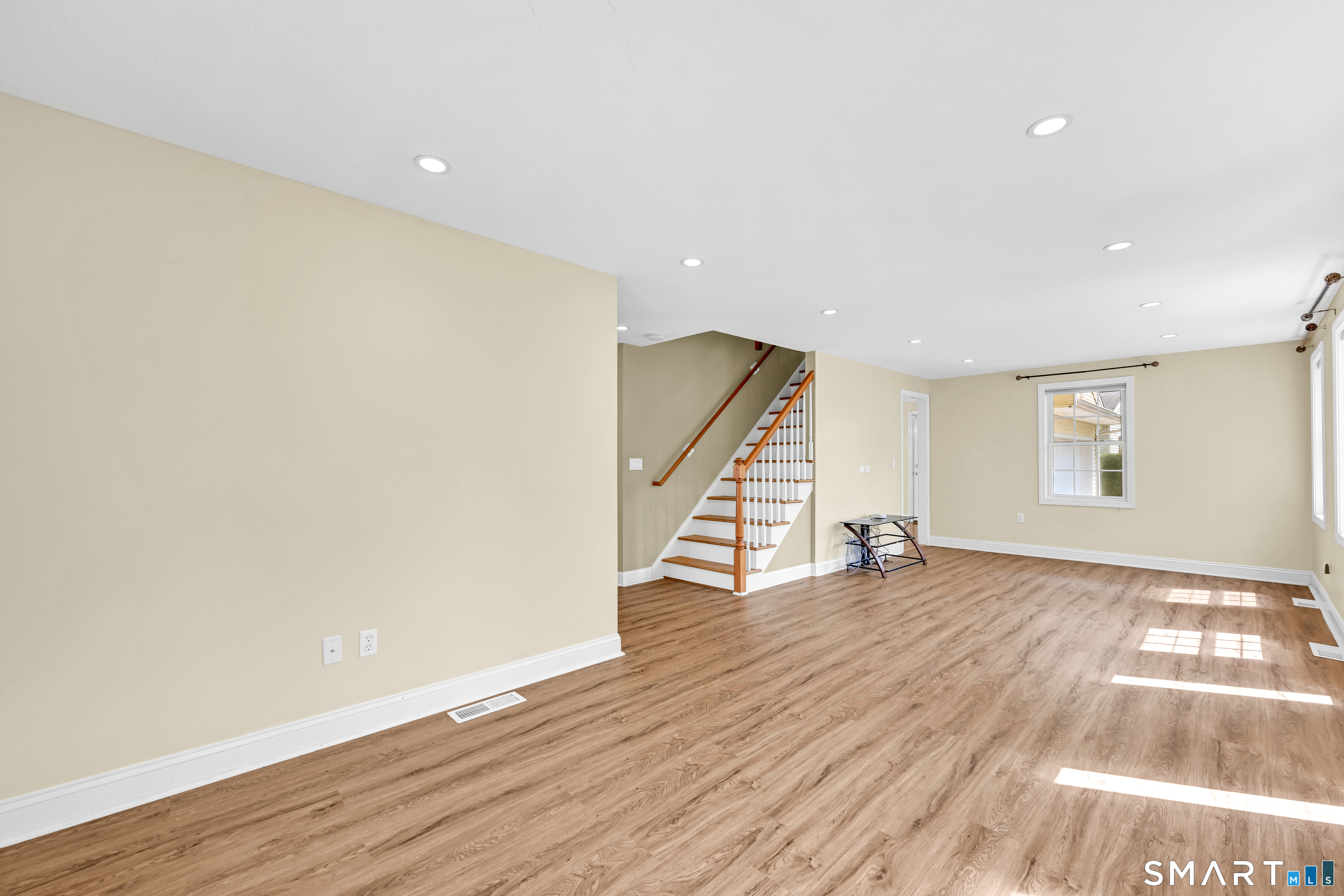 52 Monce Road Burlington, CT 06013 - Photo 7 of 39