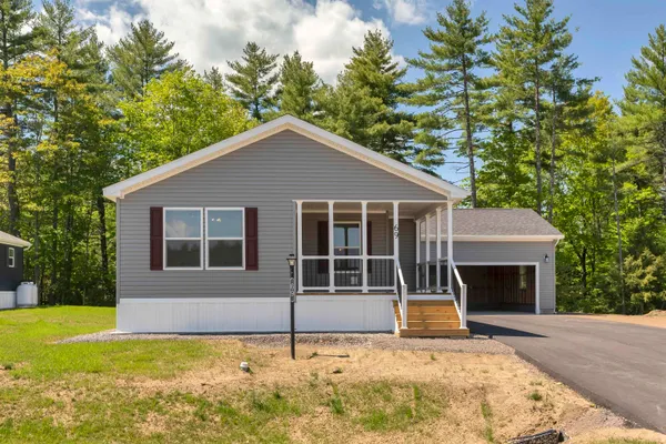 $399,900 | 69 Diamondback Drive, Rochester, NH 03868