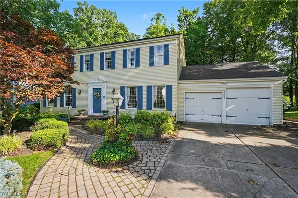 $389,000 | 2692 Foxwood Drive, Akron, OH 44333