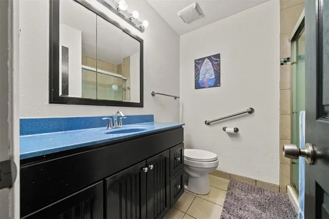 $200,000 | 6521 West 49th Street, Mission, KS 66202