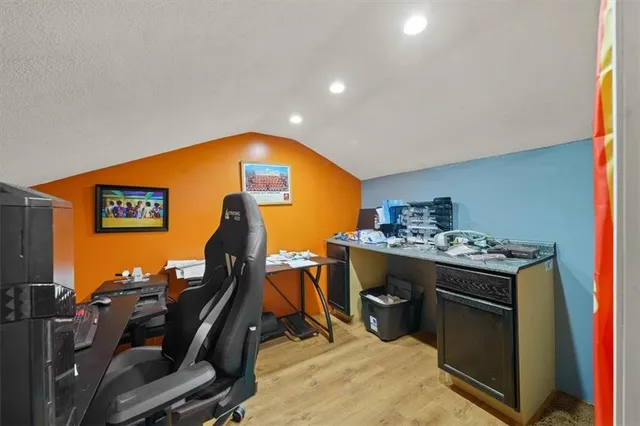 $200,000 | 6521 West 49th Street, Mission, KS 66202