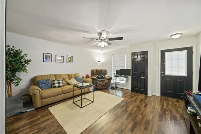 $200,000 | 6521 West 49th Street, Mission, KS 66202