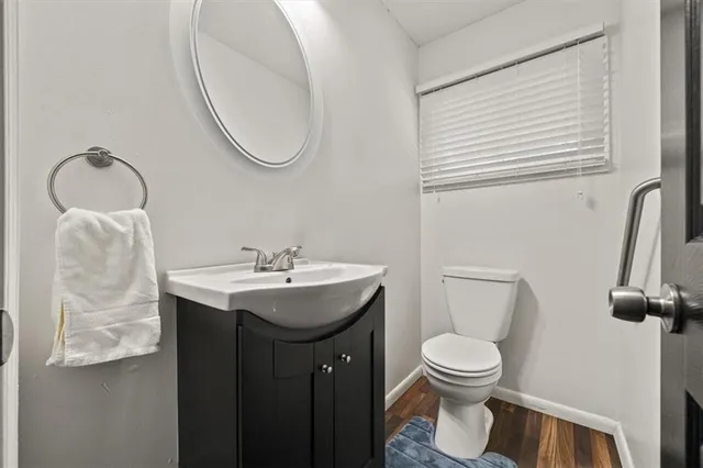 $200,000 | 6521 West 49th Street, Mission, KS 66202