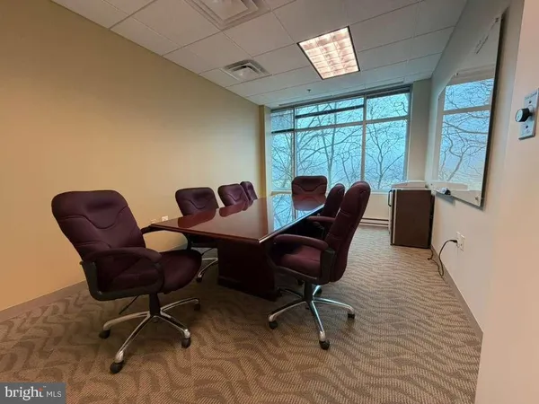 $1,600 | 1984 Isaac Newton Square West, Unit 209, Reston, VA 20190