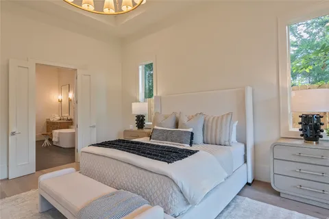 $2,199,000 | 1322 Candlelight Lane, Houston, TX 77018