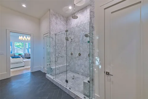 $2,199,000 | 1322 Candlelight Lane, Houston, TX 77018