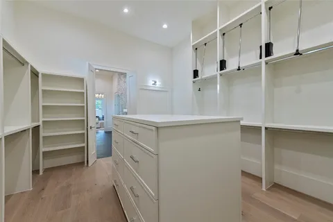 $2,199,000 | 1322 Candlelight Lane, Houston, TX 77018