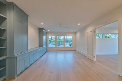 $2,199,000 | 1322 Candlelight Lane, Houston, TX 77018