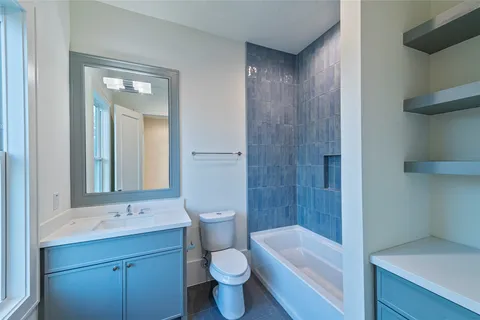 $2,199,000 | 1322 Candlelight Lane, Houston, TX 77018