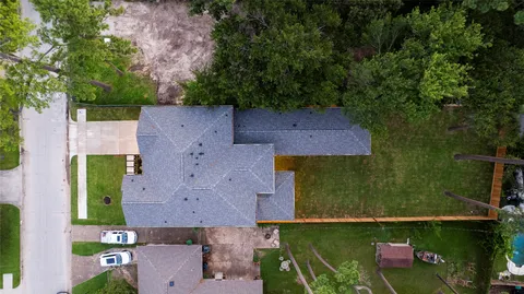 $2,199,000 | 1322 Candlelight Lane, Houston, TX 77018