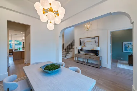 $2,199,000 | 1322 Candlelight Lane, Houston, TX 77018