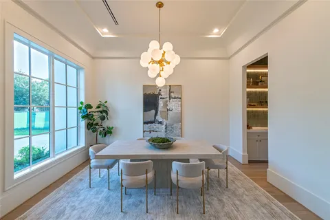 $2,199,000 | 1322 Candlelight Lane, Houston, TX 77018