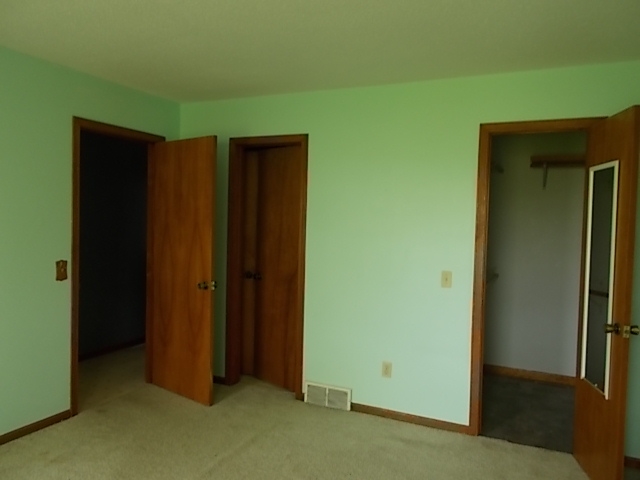 10478 Buck Road Freeland, MI 48623 - Photo 8 of 22