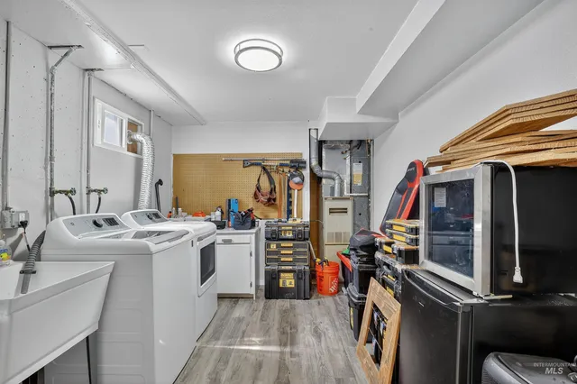 $380,250 | 922 16th Street, Clarkston, WA 99403