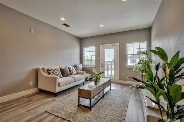 $1,230 | 13609 Pinnacle Circle West, Unit 2102, Fort Worth, TX 76040
