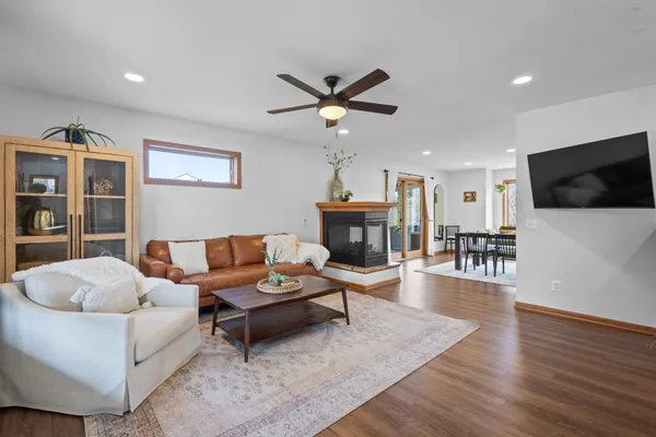$725,000 | 7008 Laufenberg Boulevard, Cross Plains, WI 53528