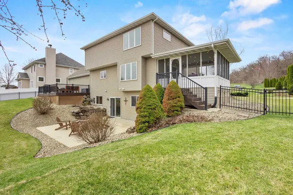 $725,000 | 7008 Laufenberg Boulevard, Cross Plains, WI 53528