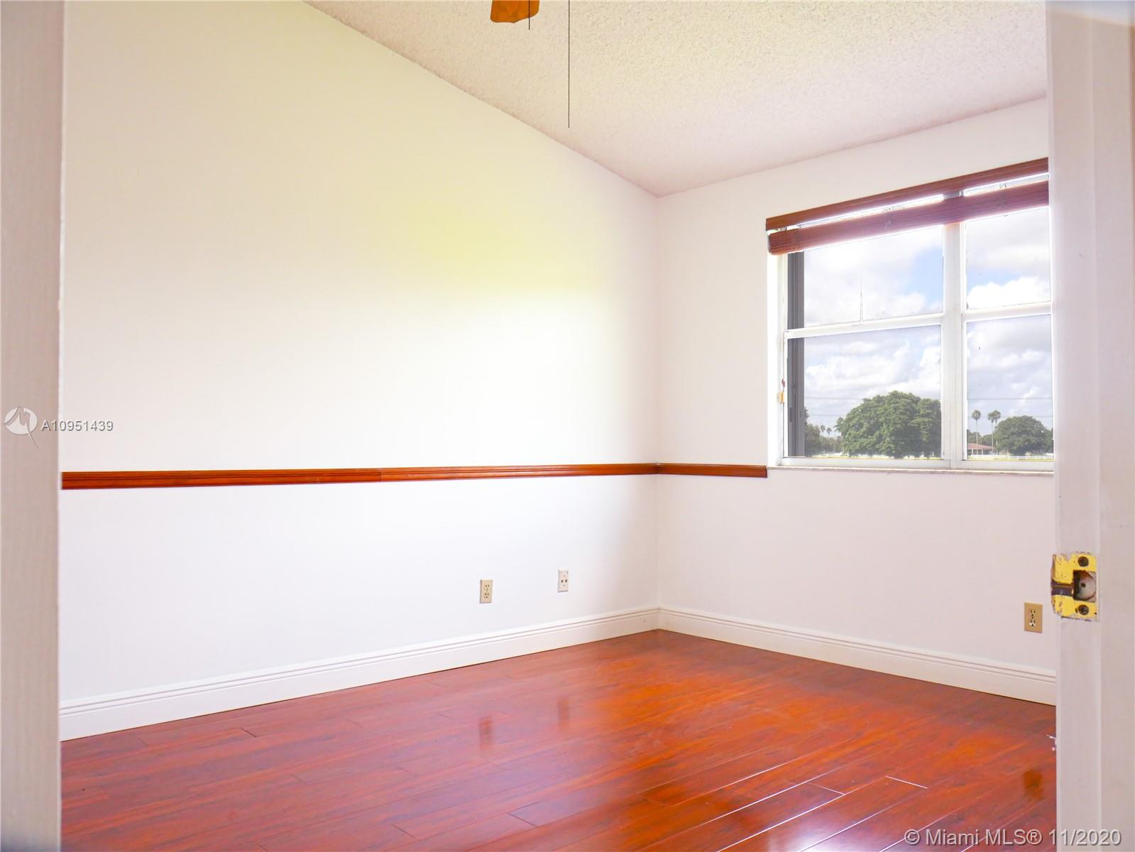 4709 Grapevine Way Davie, FL 33331 - Photo 24 of 41 Master bedroom.
