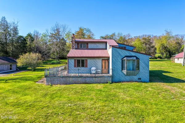 $299,000 | 605 Redwood Drive, Mount Carmel, TN 37645