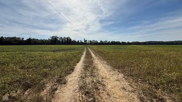 $1 | 0 East 100th Road, Worthington, IN 47471