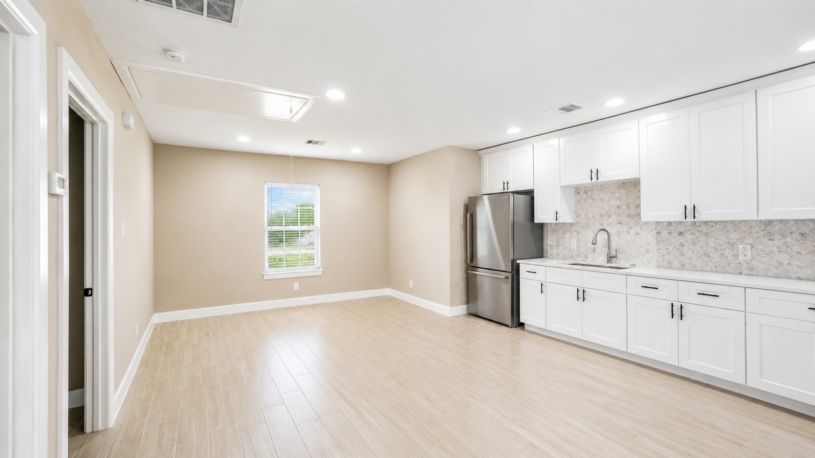 1206 B Pinewood Lane Pasadena, TX 77502 - Photo 8 of 15
