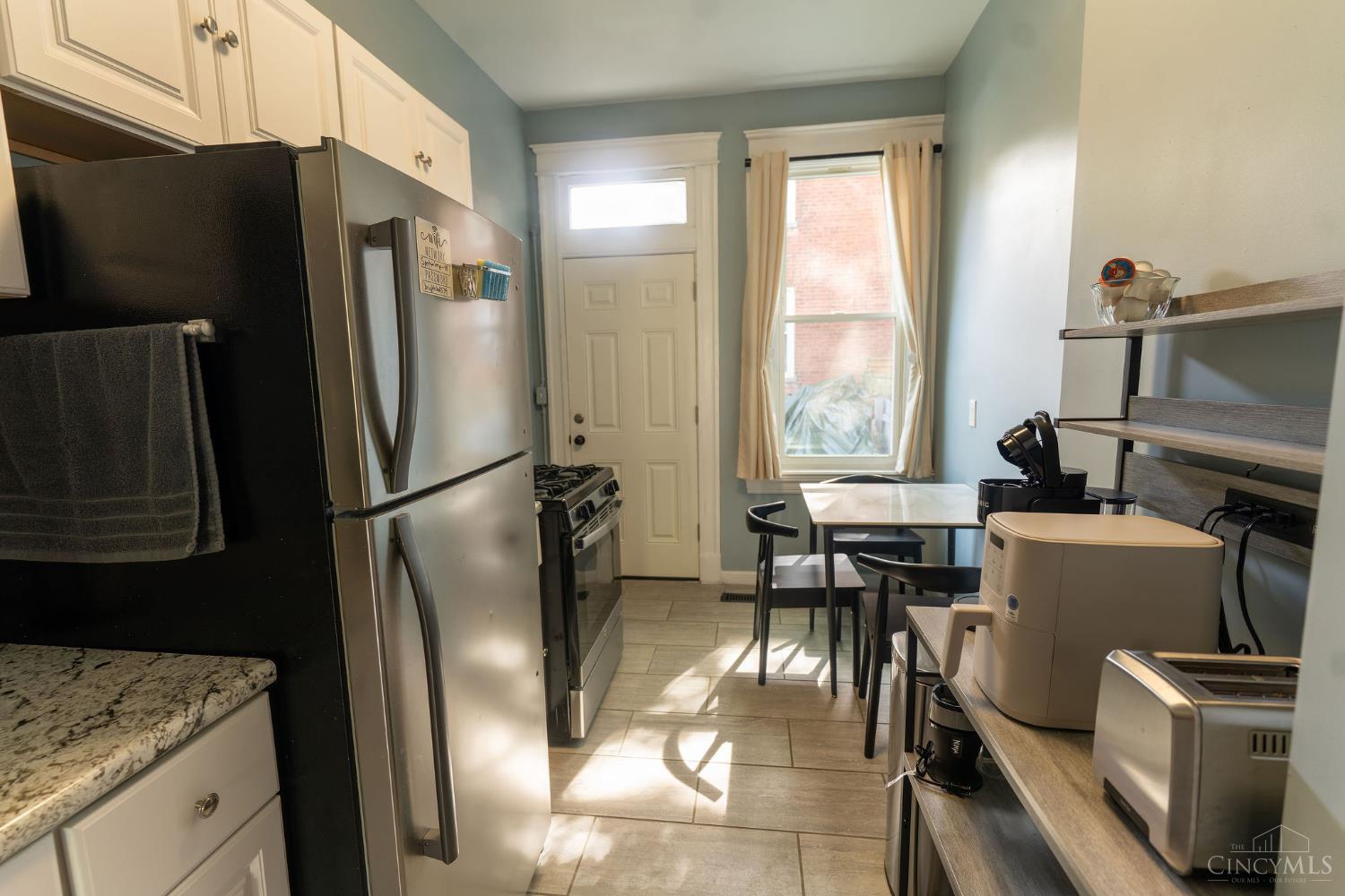 2268 Rice Street Cincinnati, OH 45219 - Photo 14 of 47